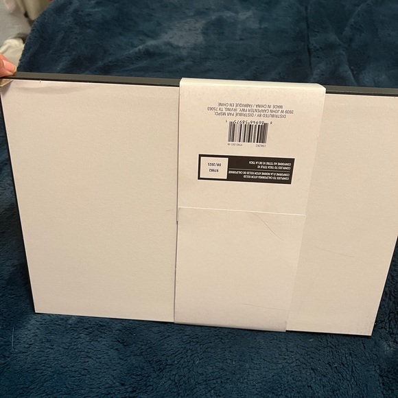 Necklace stand - Picture 2 of 2